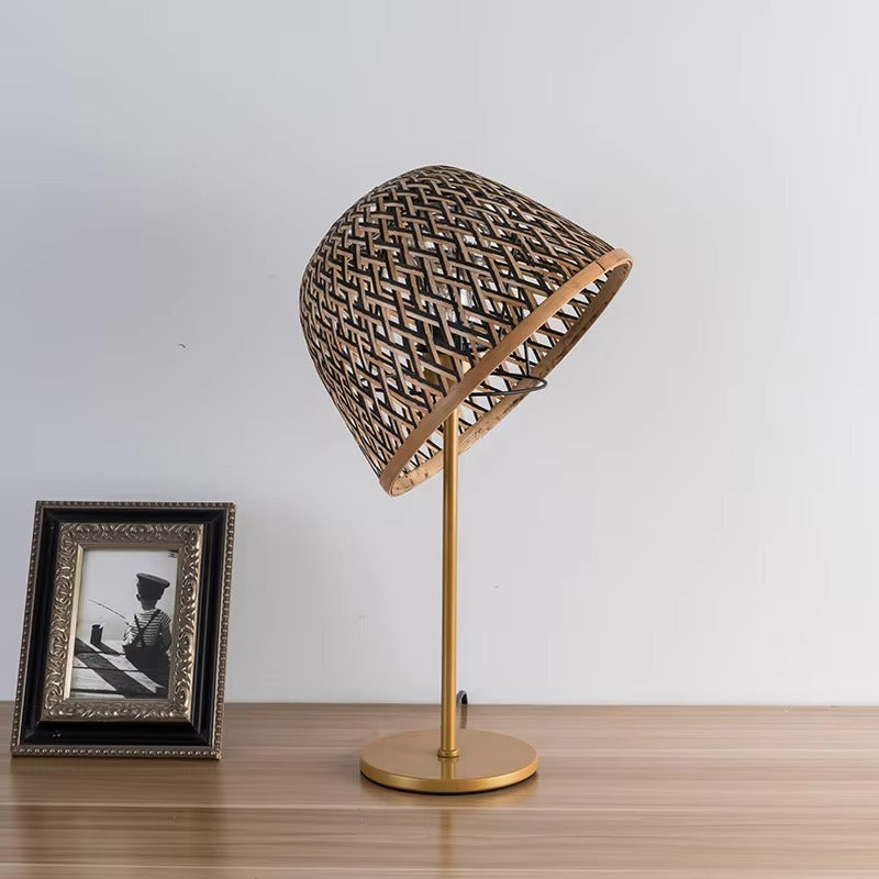 Modern Handmade Wicker Rattan Bamboo Table Lamp Retro Simple Creative Design Lighting for Home Decor Woven Table Lamp with Artisanal Craftsmanship